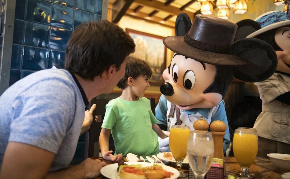 あなたのためのディズニー画像 75 ディズニーランド キャラクター レストラン 朝食