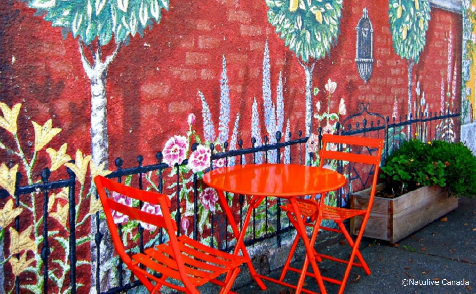 H I S 雑貨とカフェとアートの街 歩いてめぐるメインストリート おやつ付