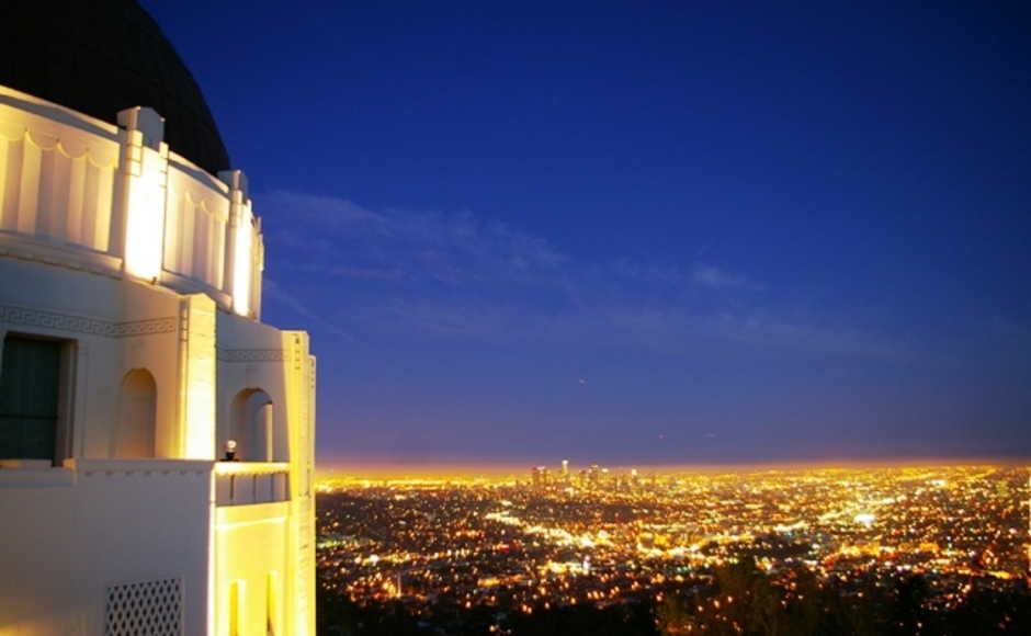 ロサンゼルスの夜のツアー人気 No.1 グリフィス天文台 夜景鑑賞ツアー（ステーキディナーつき）【ダウンタウン、ハリウッド地区発着】