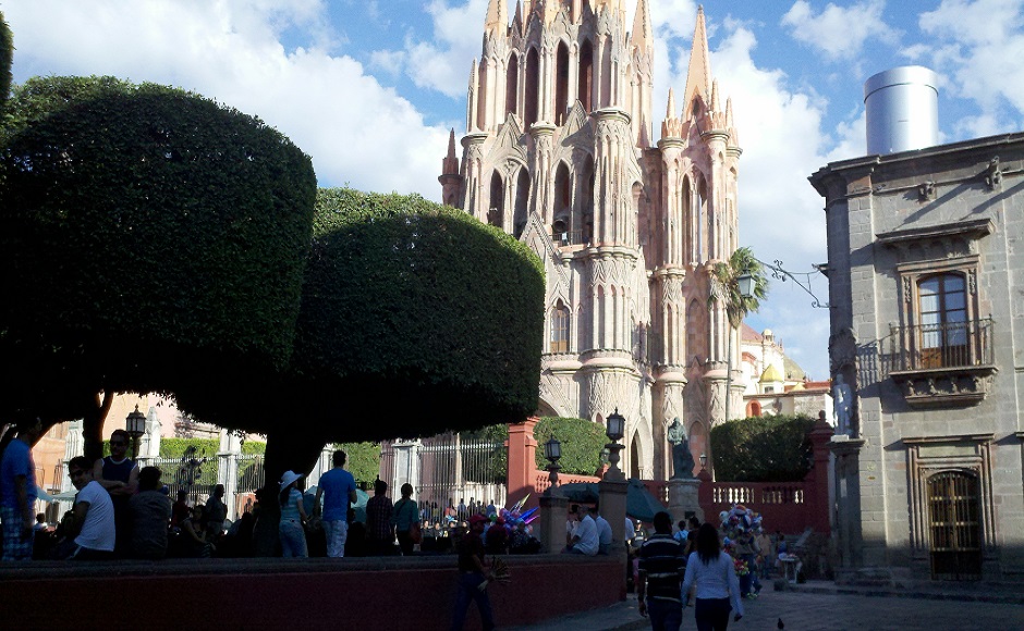【現地販売No.5】メキシコシティ発 世界一美しい都市サンミゲル デ アジェンデ　～ピンクの教会と石畳＆コロニアルな街歩き