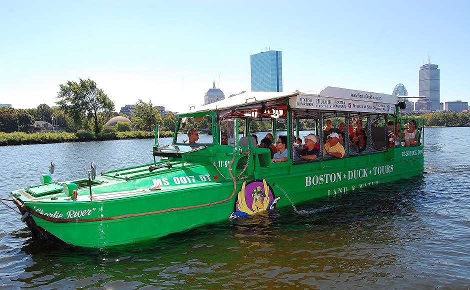 ボストン ダック ツアー～水陸両用車に乗ってボストン観光～