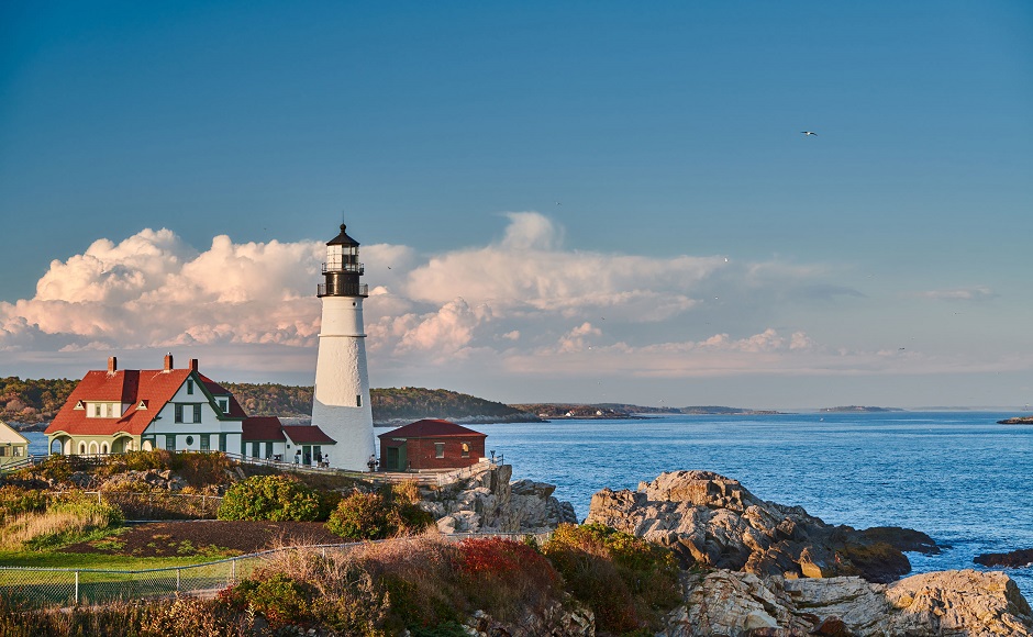 ボストン発 メイン州のロブスターとクラフトビールを堪能～メイン州最古の灯台、ポテトを使った「ホーリードーナッツ」にも立ち寄ります