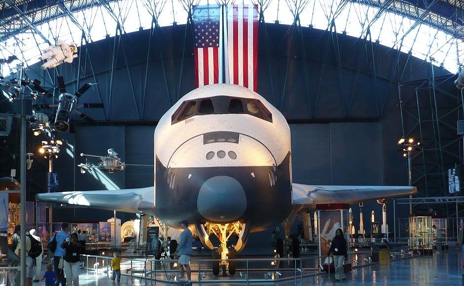 スミソニアン 航空宇宙博物館（新館）スティーブン・F・ウドヴァーヘイジー・センター